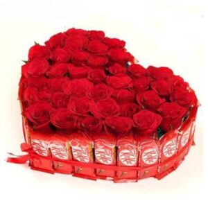 Heart Roses & Kitkat Bouquet Large